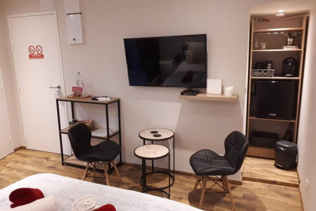 Spa Privatif Love Room, Le Hammam Et Bulles, Chez Nuits Chartraines 샤르트르 외부 사진