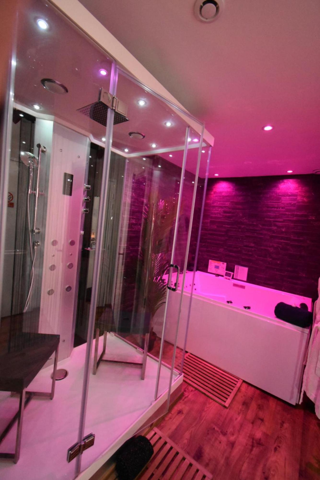 Spa Privatif Love Room, Le Hammam Et Bulles, Chez Nuits Chartraines 샤르트르 외부 사진